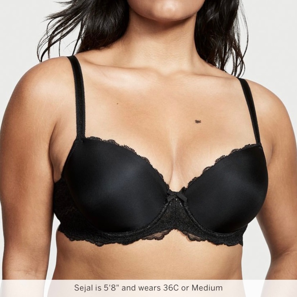 Victoria’s Secret Dream Angel Black Lace Bra